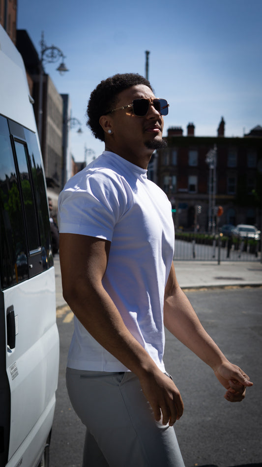Arvio Essential T-Shirt